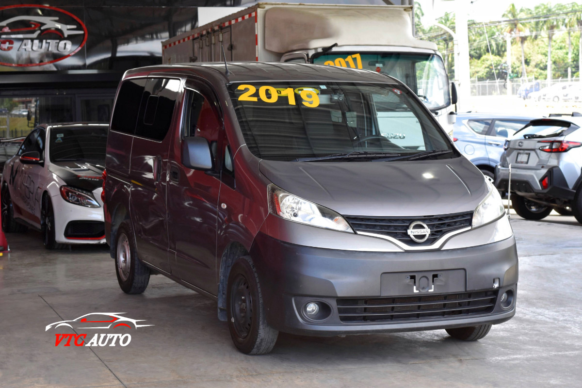 Nissan Vanette 2019 furgoneta comercial en República Dominicana
