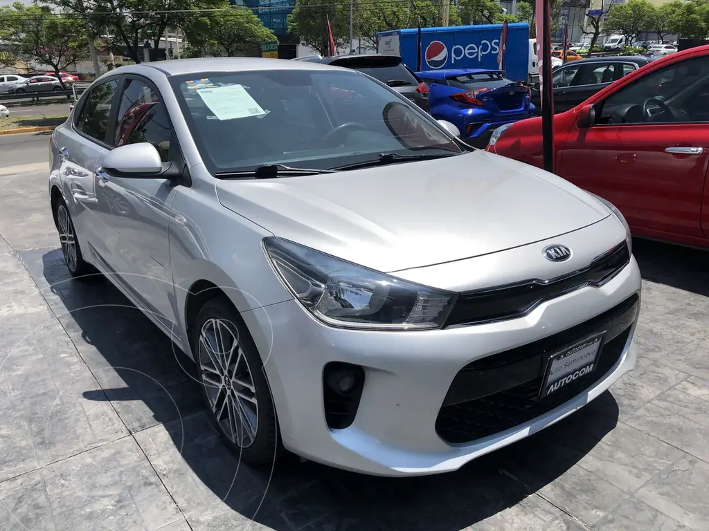 Kia Rio LX 2019 sedán compacto