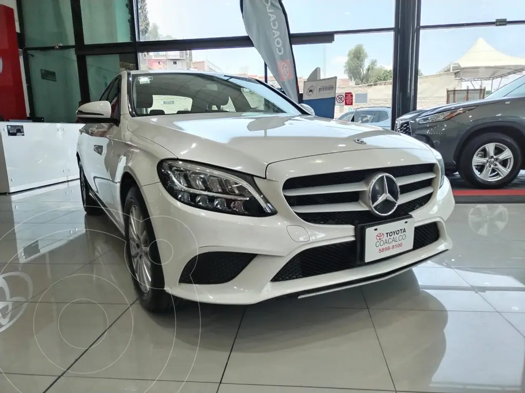 Mercedes-Benz C 300 Modelo 2019 Sedán en República Dominicana