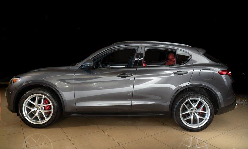 Alfa Romeo Stelvio 2019 SUV Q4