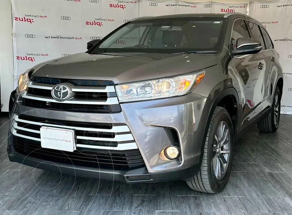 Toyota Highlander LE Plus 2019 SUV