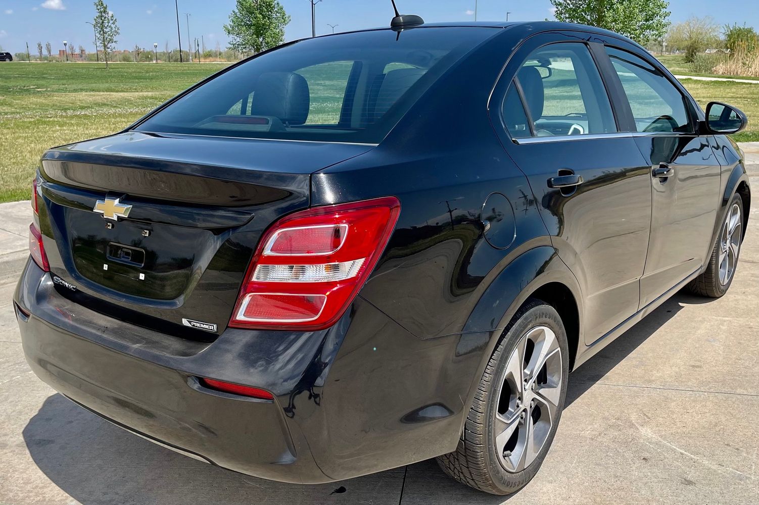 Chevrolet Sonic modelo 2019 sedán compacto en República Dominicana