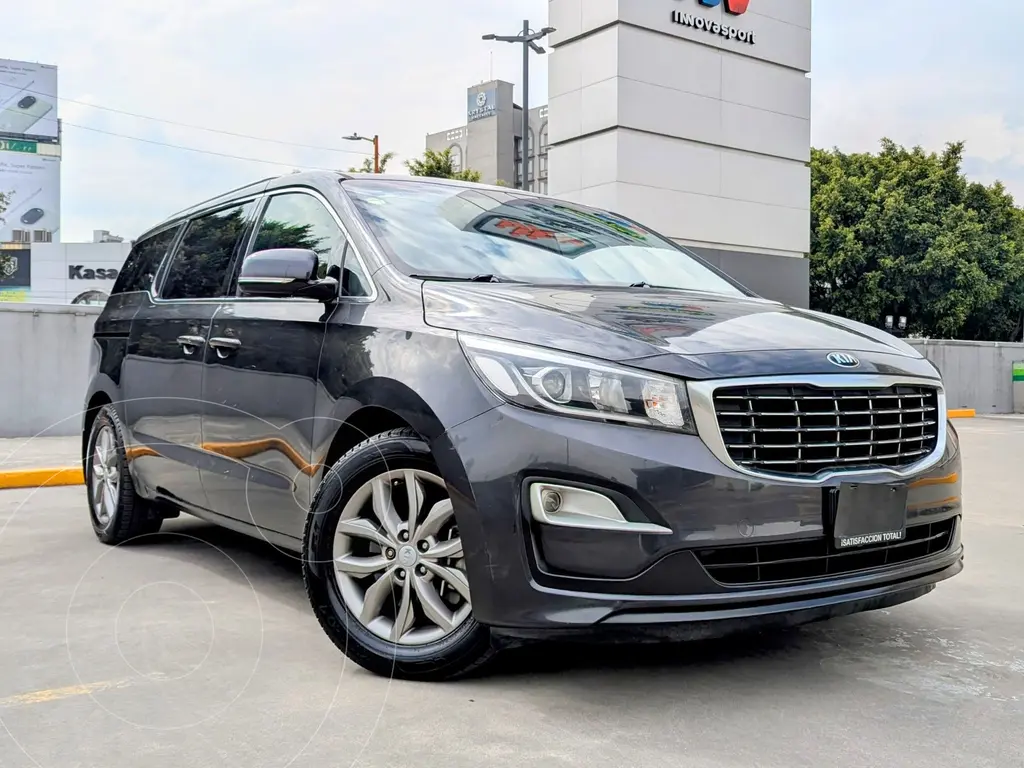 Kia Sedona LX 2019 Minivan en República Dominicana