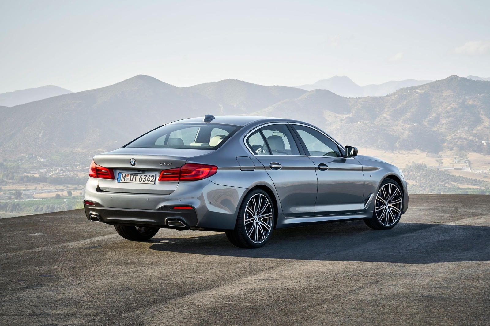 BMW Serie 5 520i 2019 Sedán Premium en República Dominicana