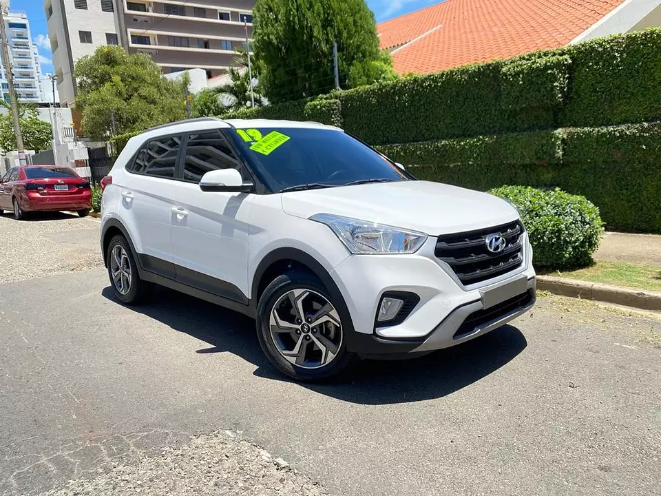 Hyundai Cantus 2019 Coche Compacto en República Dominicana