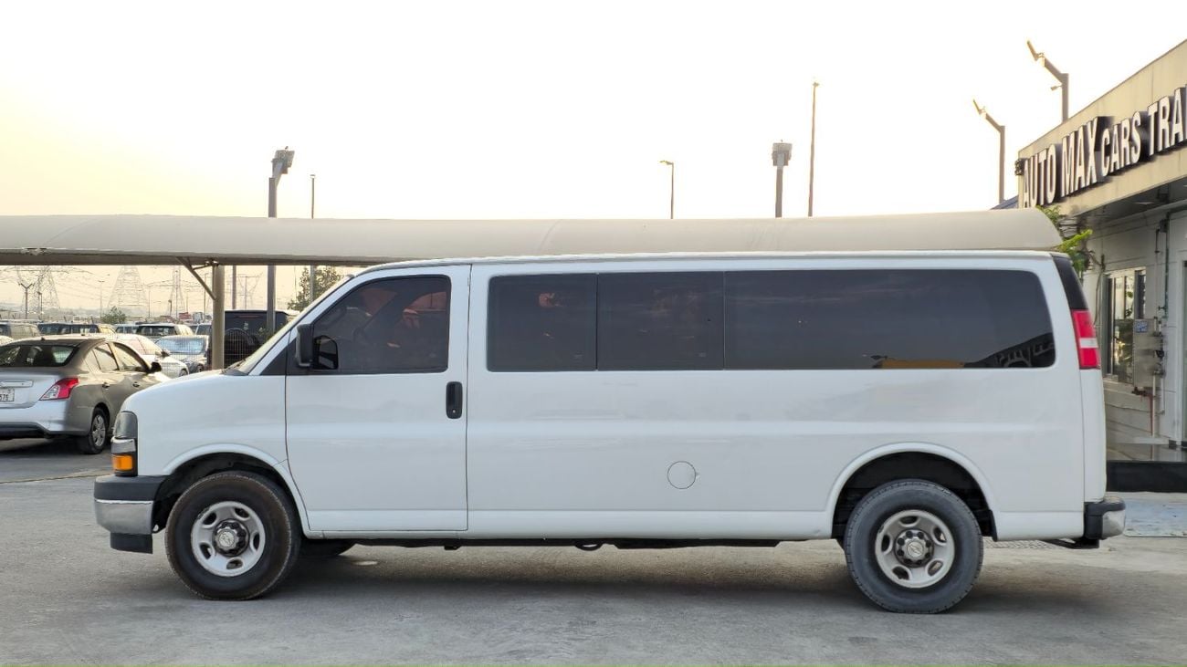 Chevrolet Express G2500 2020 Van Comercial