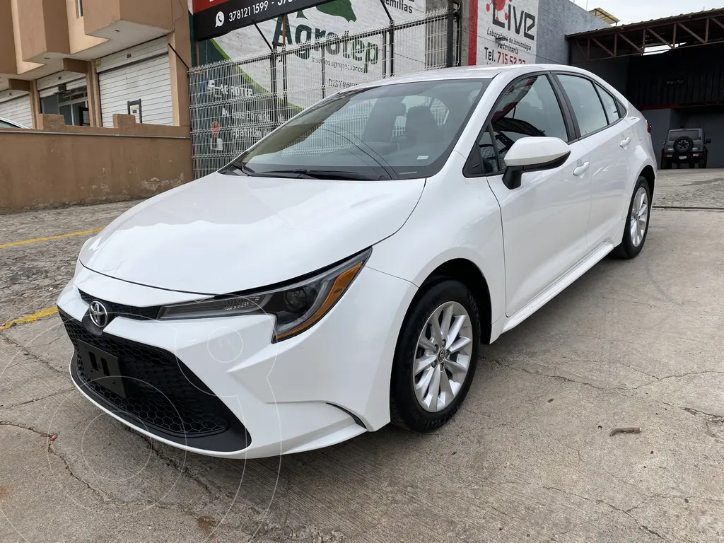 Toyota Corolla LE Plus 2020 Sedán