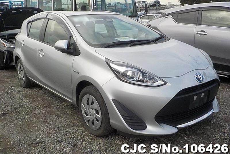Toyota Aqua 2020 vehículo híbrido compacto