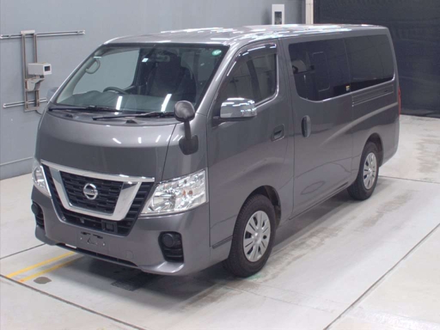Nissan Caravan modelo 2020 furgoneta comercial en República Dominicana