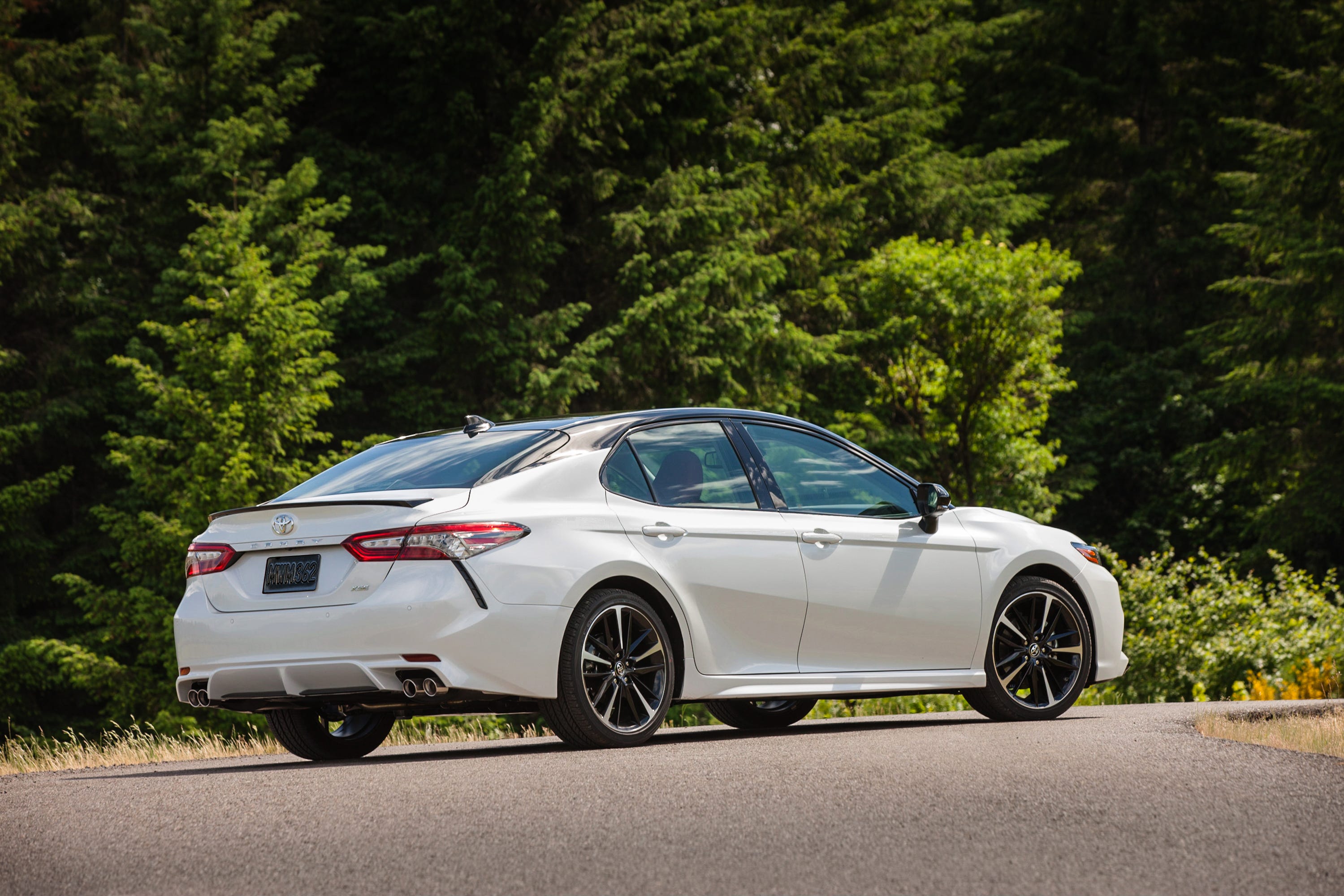 Toyota Camry SE modelo 2020 sedán en República Dominicana
