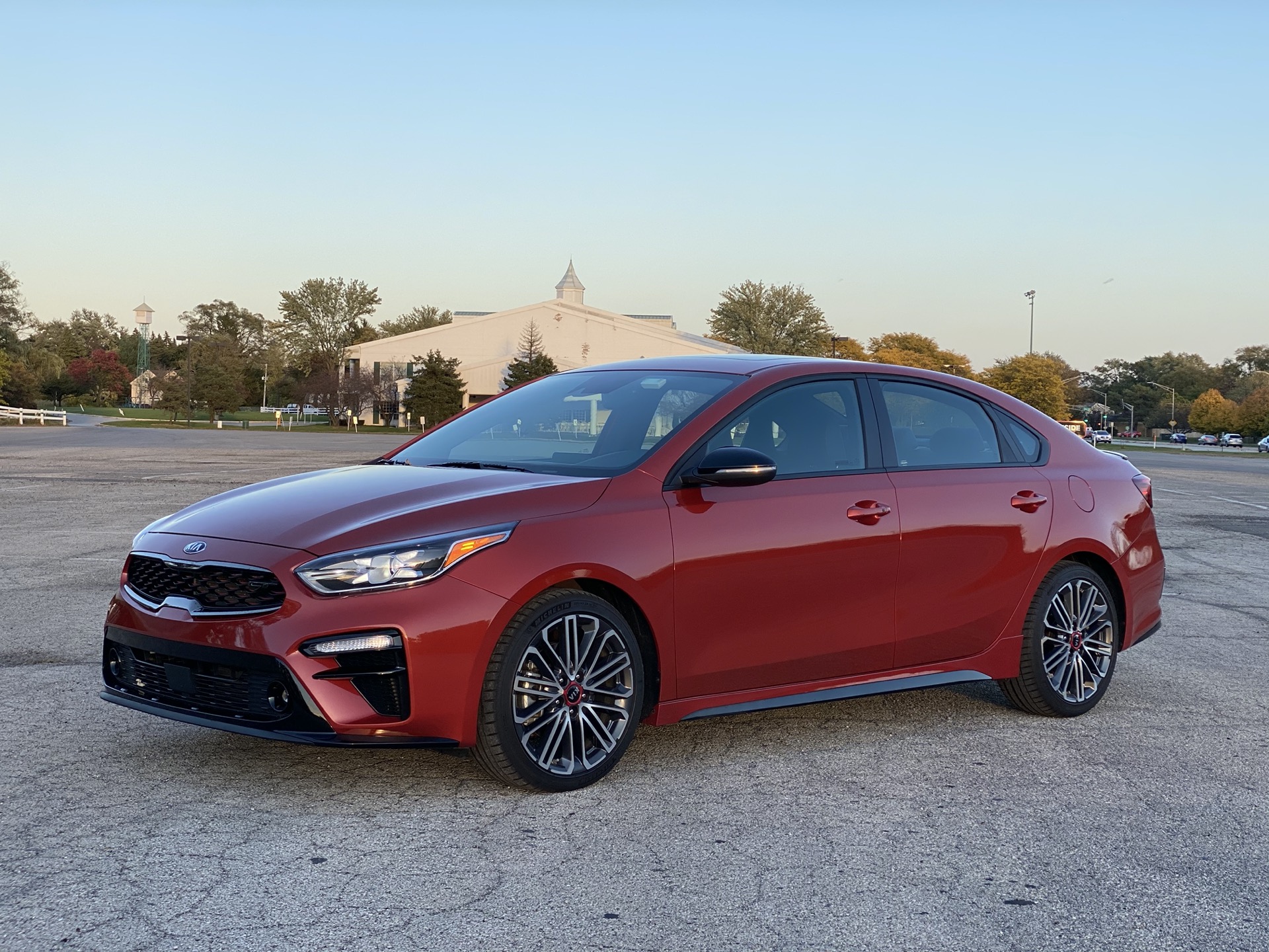 Kia Forte LXS modelo 2020 automotor