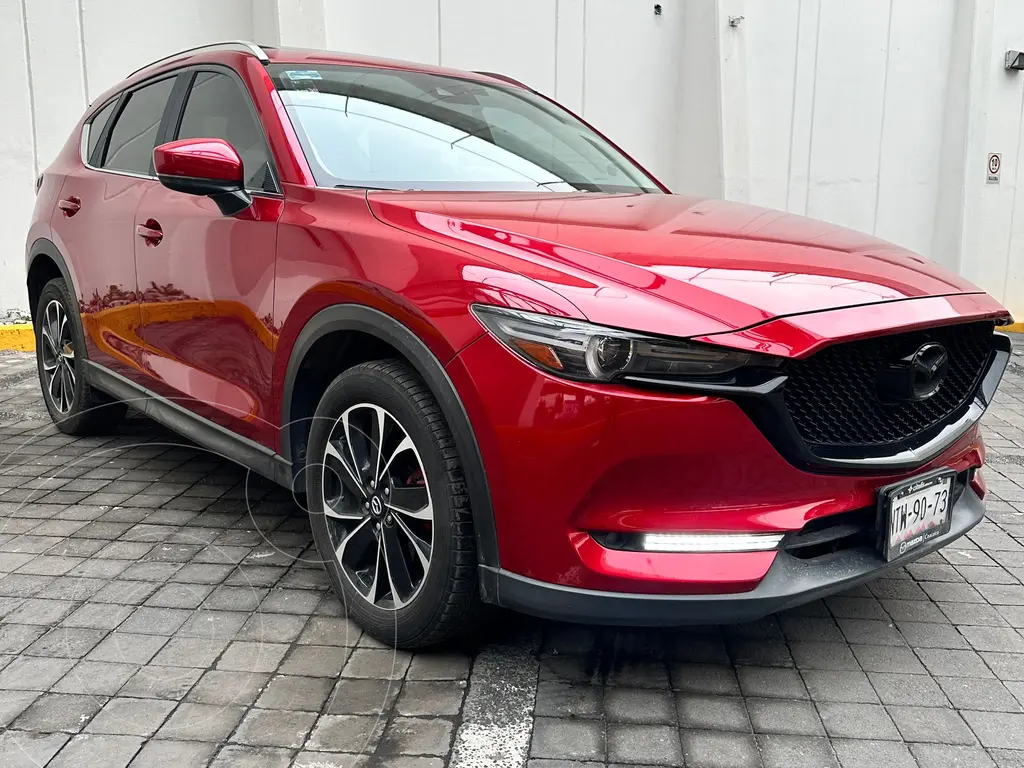 Mazda 5 modelo 2020 automóvil compacto en República Dominicana