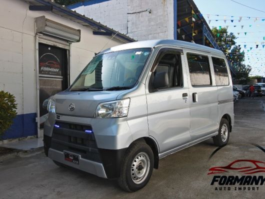 Daihatsu Hijet 2020 vehículo comercial compacto