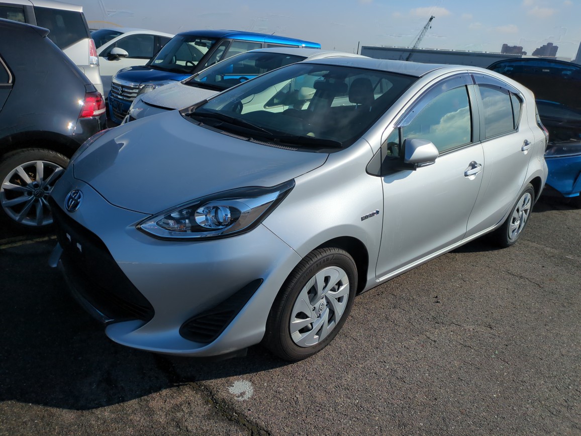 Toyota Aqua 2020 Híbrido Compacto en República Dominicana