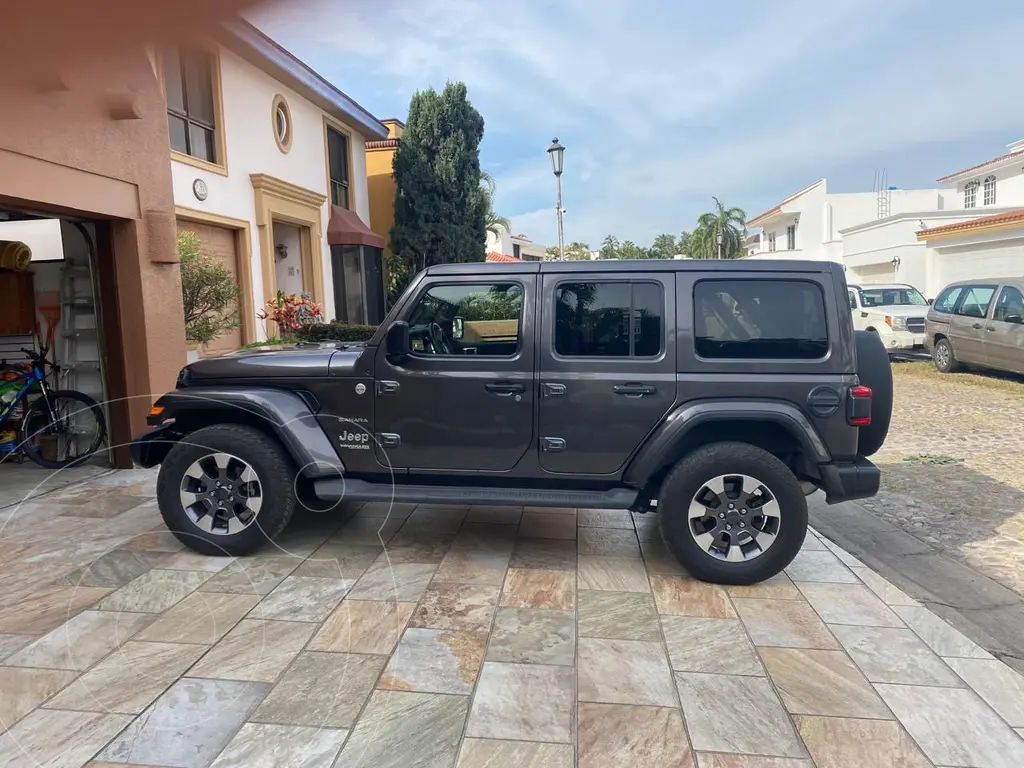 Jeep Wrangler Sahara 2022 SUV