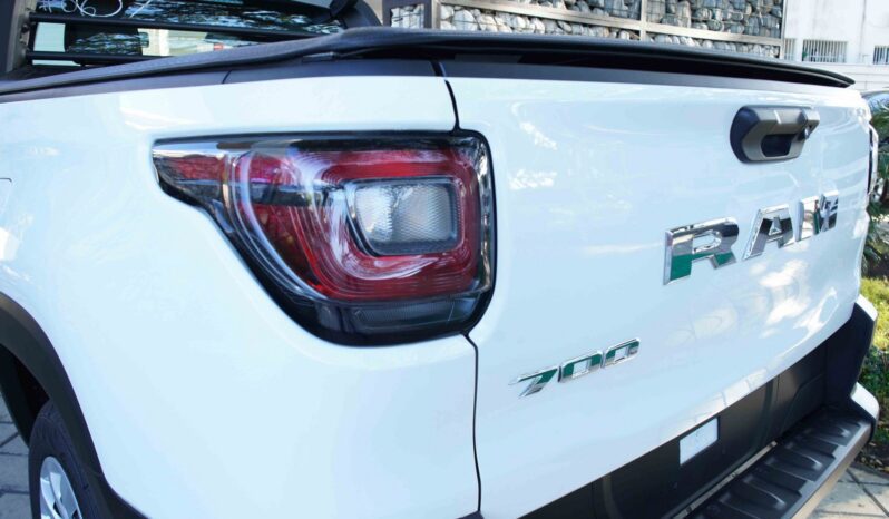 Ram 700 SLT modelo 2023 camioneta en República Dominicana