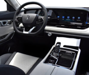 Bestune T-77 2023 SUV compacto