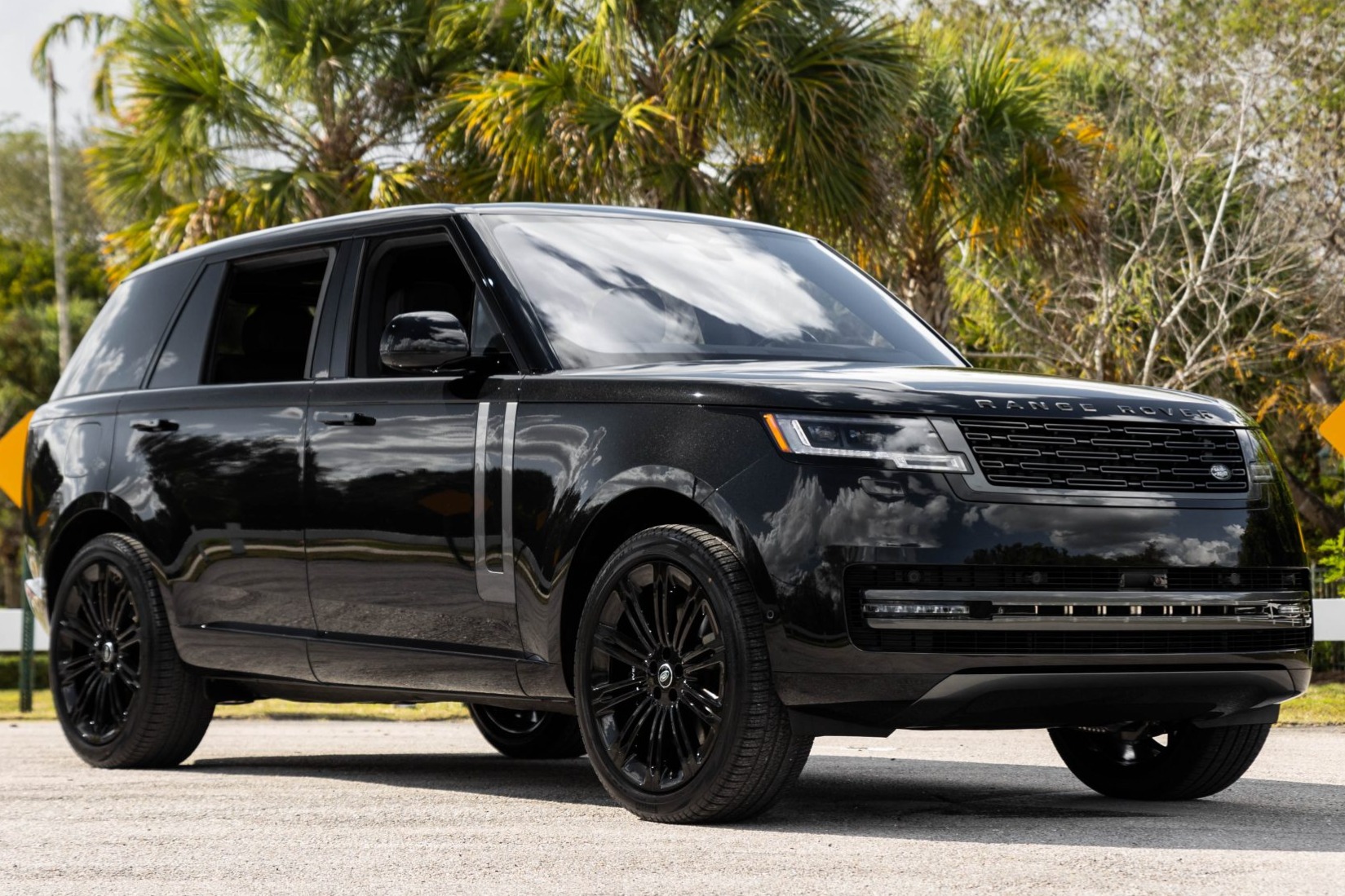 Land Rover Range Rover Velar 2023 SUV en República Dominicana