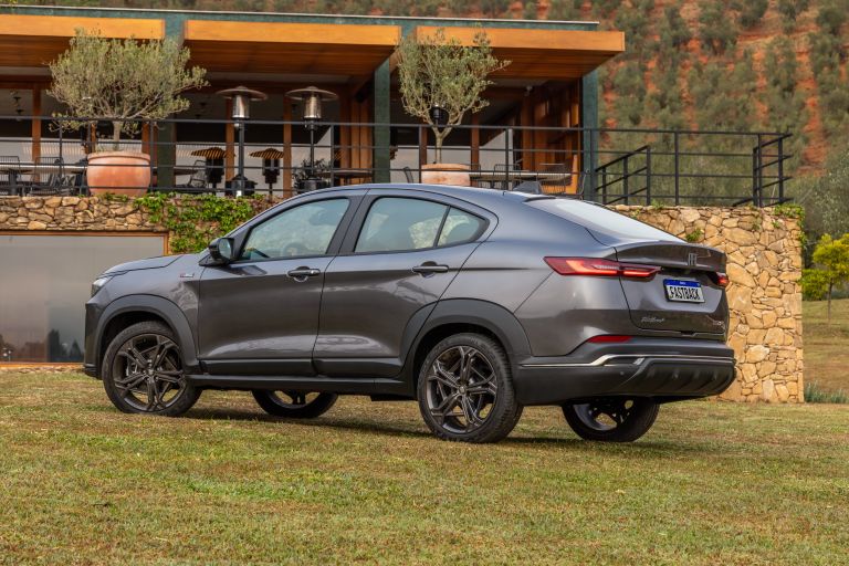 Fiat Fastback Limited 270 2023 SUV Turbo