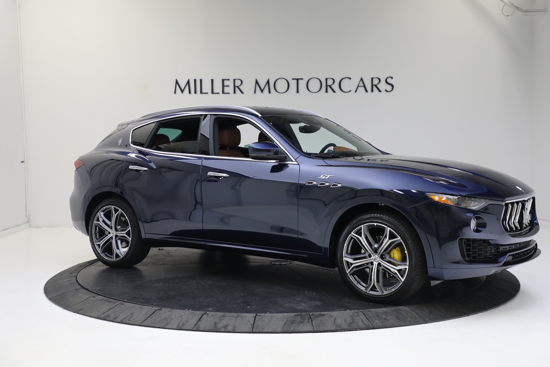Maserati Levante SQ4 Ermenegildo Zegna 2023 en República Dominicana