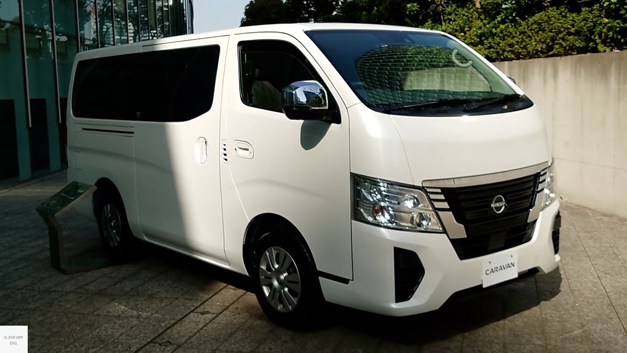 Nissan Urvan NV350 modelo 2023 furgoneta comercial en República Dominicana