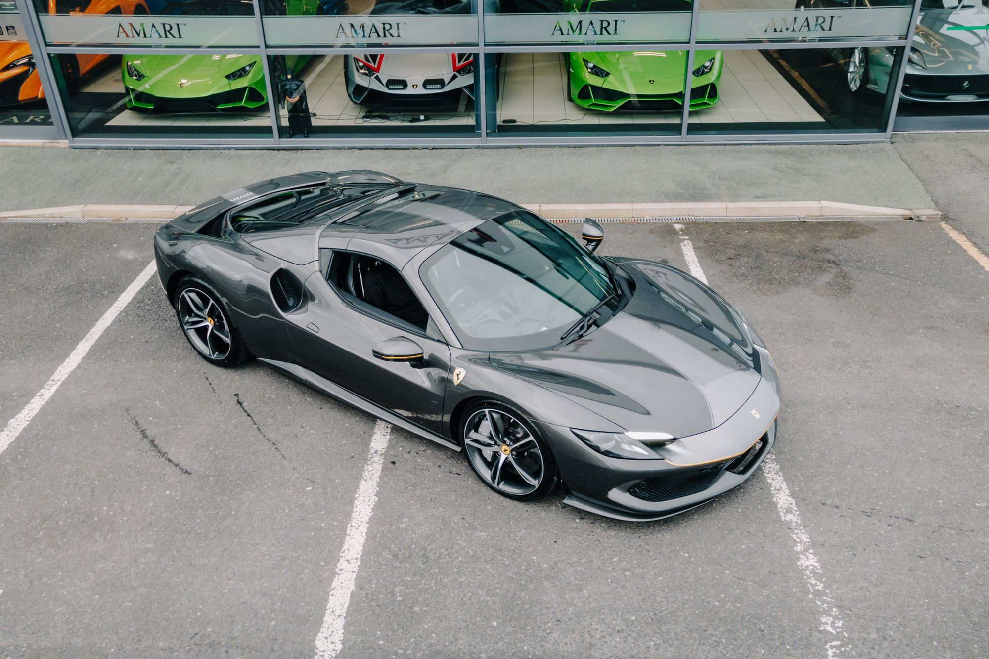 Ferrari 296 GTB Modelo 2023 Deportivo en República Dominicana