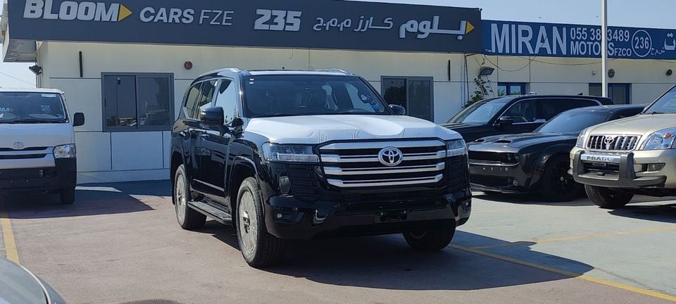 Toyota Land Cruiser Prado VXL 2023 SUV