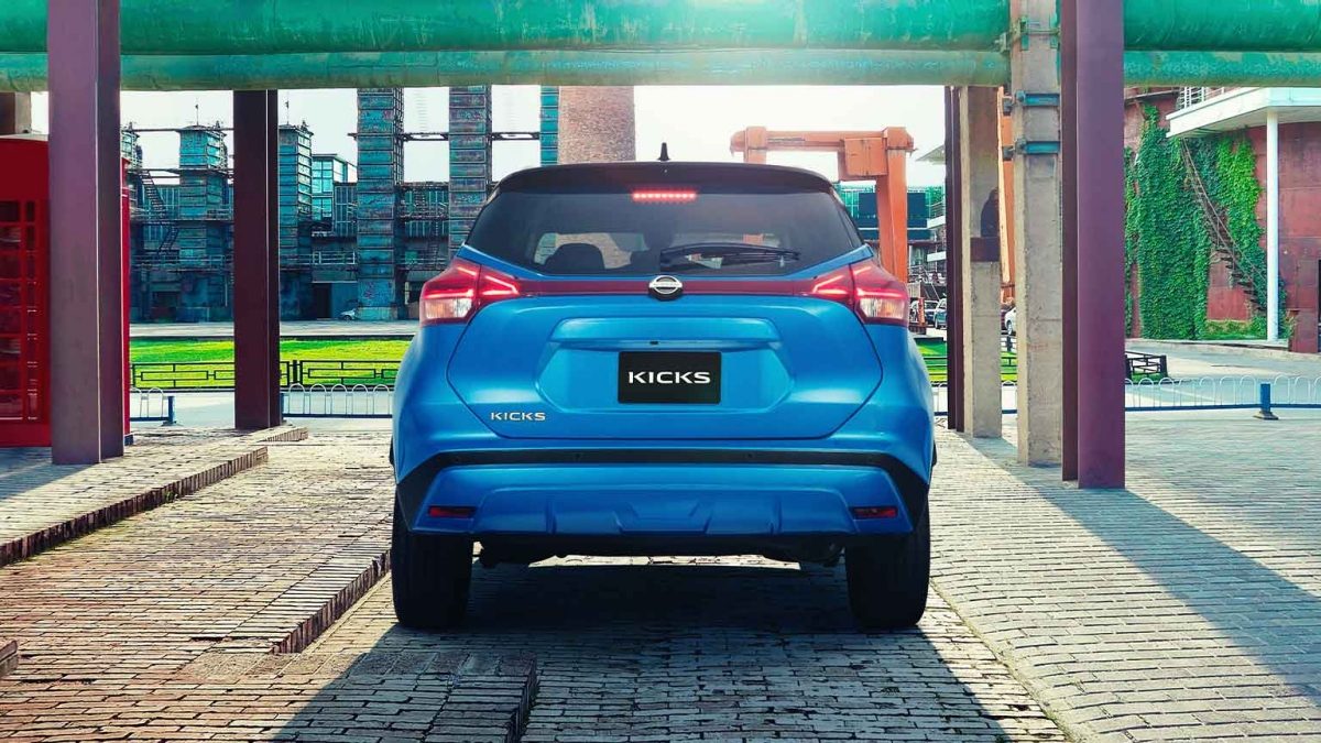 Nissan Kicks SV 2023 SUV compacto