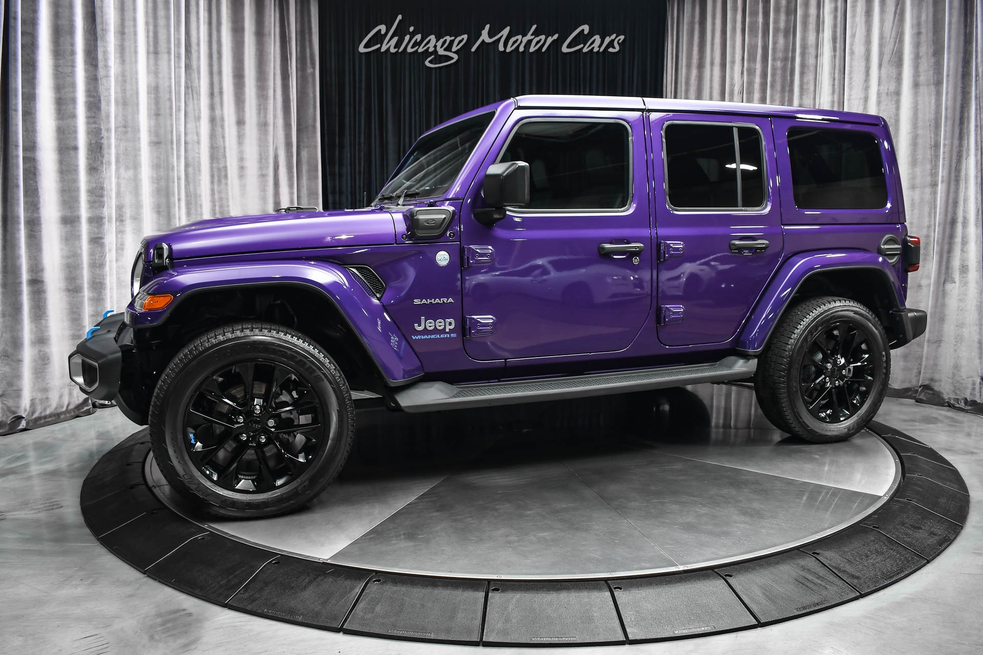 Jeep Wrangler Sahara 2023 SUV