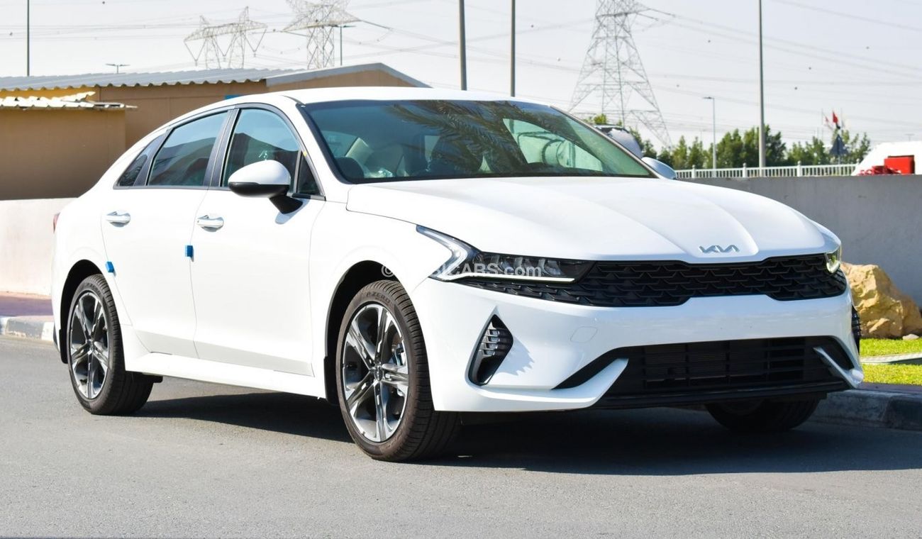 Kia K-5 Prestige 2023 sedán en República Dominicana