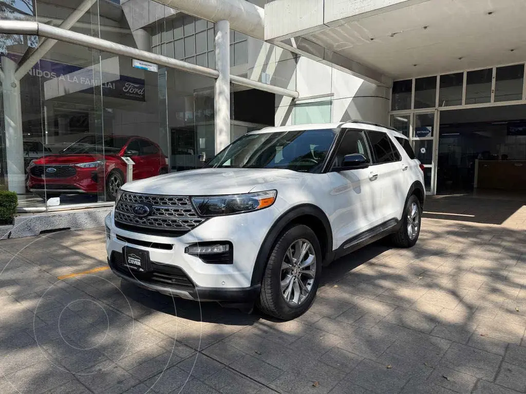 Ford Explorer XLT 4WD modelo 2023 en República Dominicana