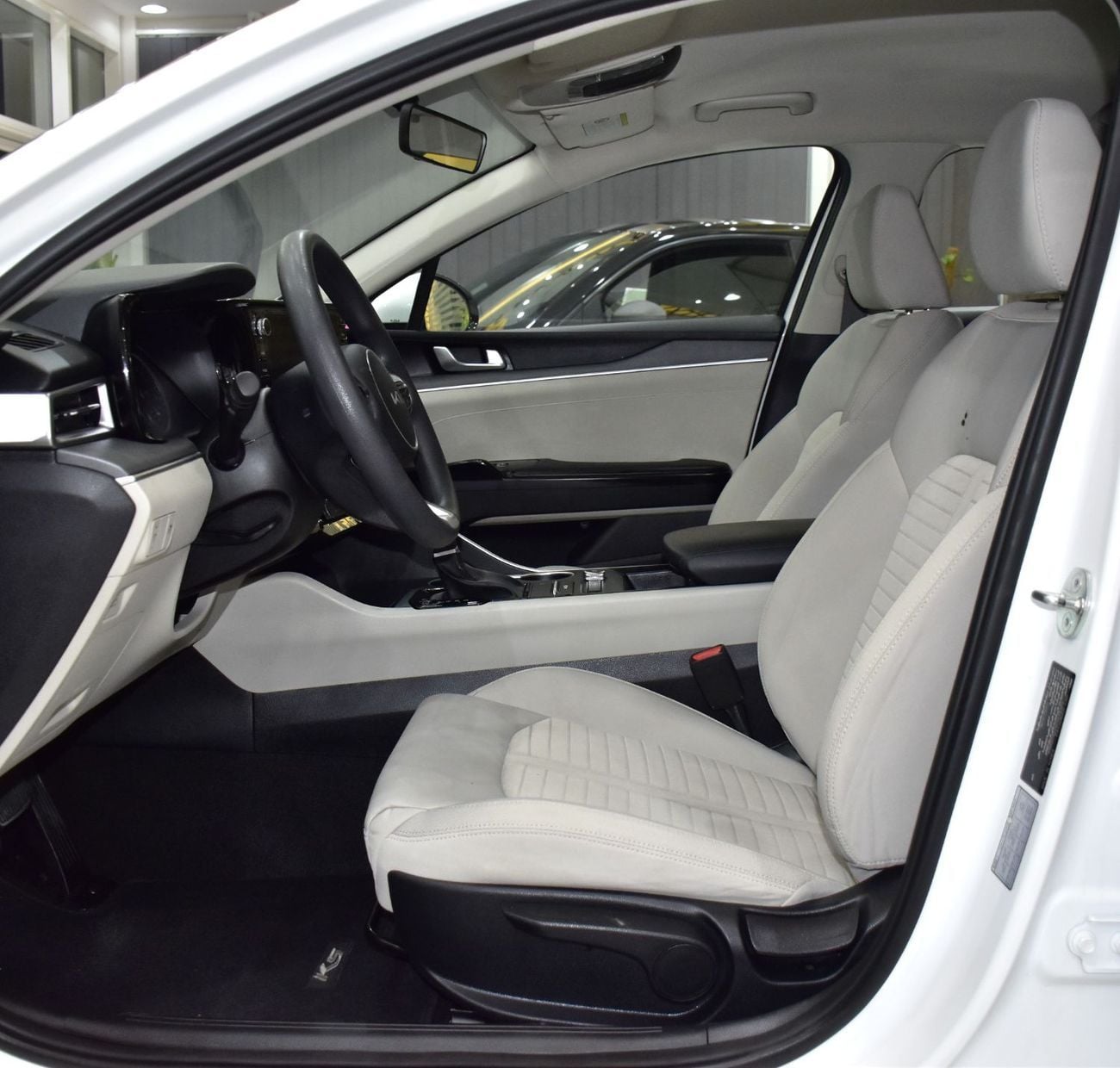 Kia K-5 2023 modelo sedán en República Dominicana