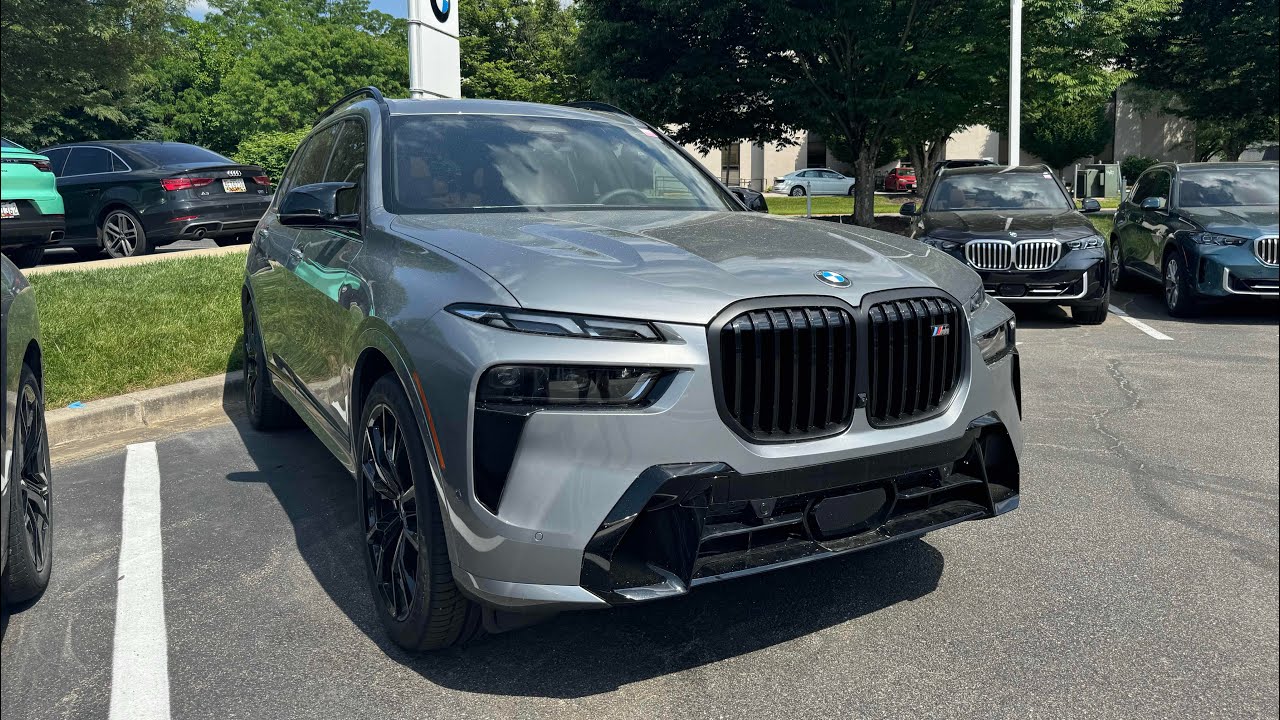BMW X7 XDrive40i Pure Excellence 2024 SUV