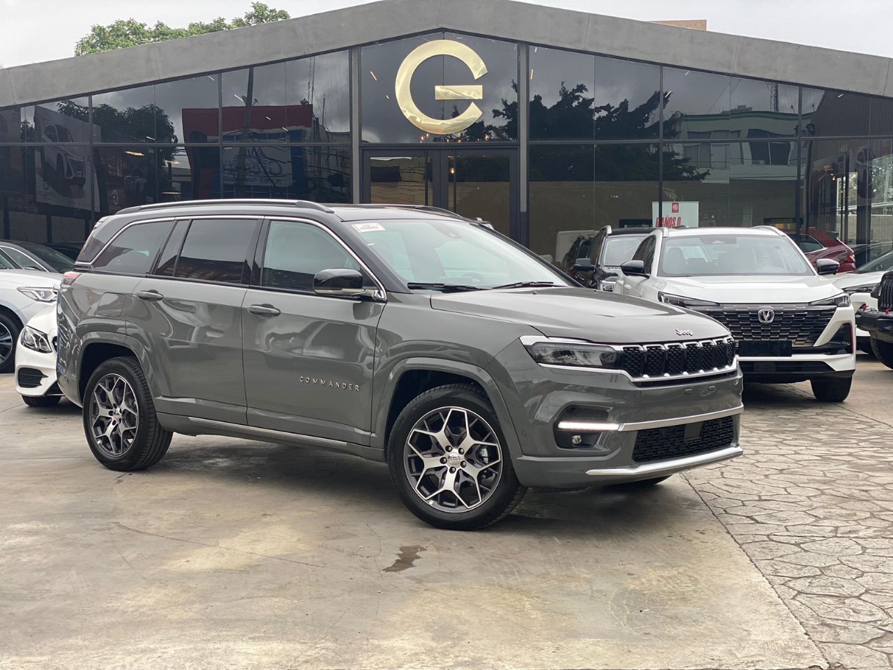 Jeep Commander Overland 2024 Suv Turbo en República Dominicana