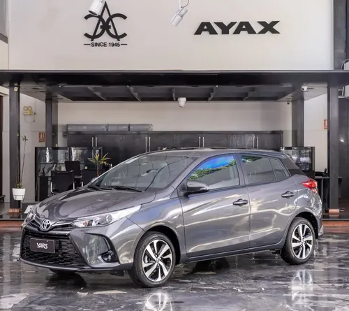 Toyota Yaris modelo 2024 coche compacto en República Dominicana