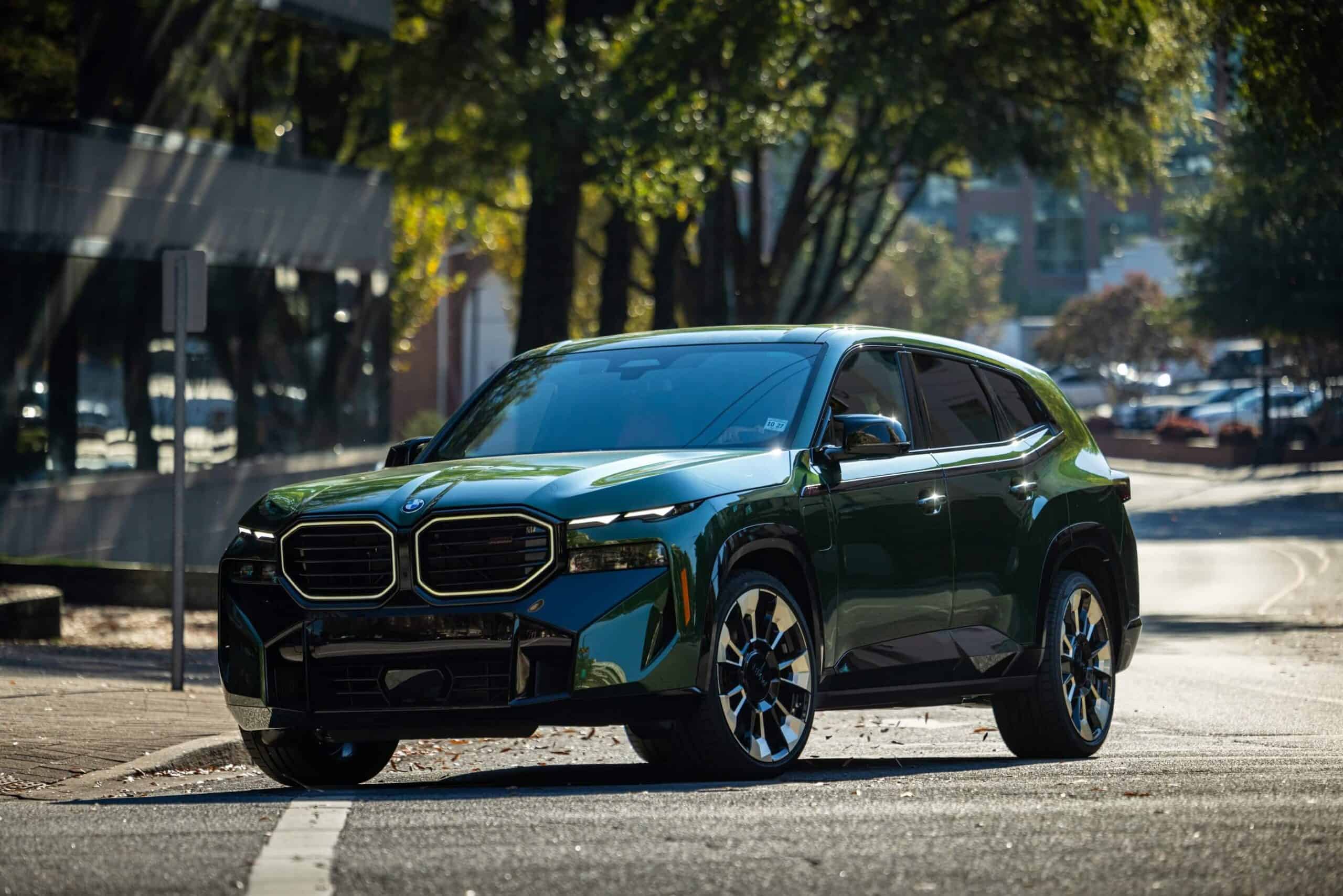 BMW XM 2024 SUV híbrida de alto rendimiento