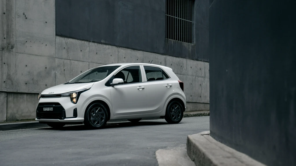 Kia Picanto 2024 modelo compacto automotor