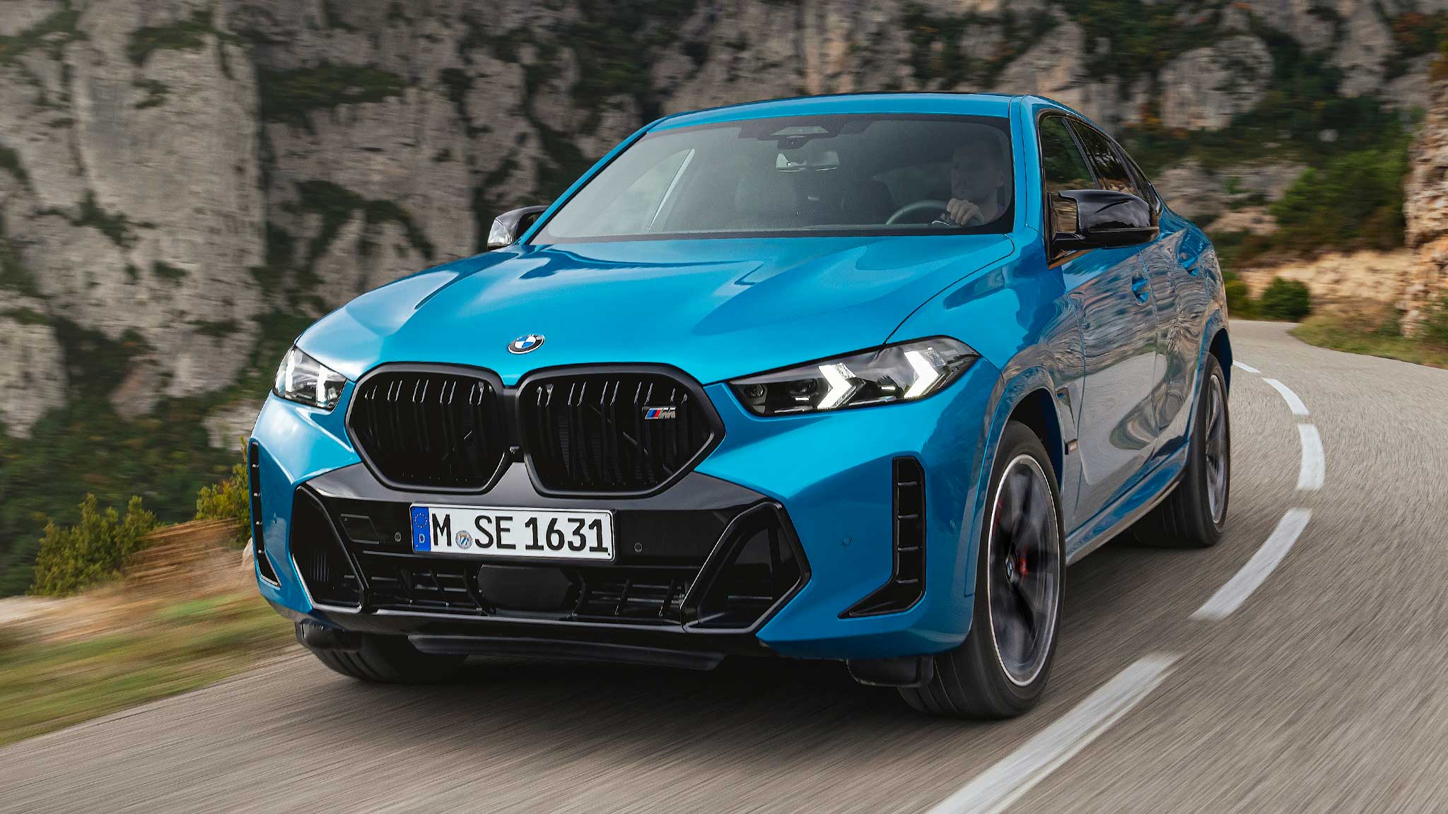 BMW X6 M Competition 2024 SUV Negro Rojo en República Dominicana