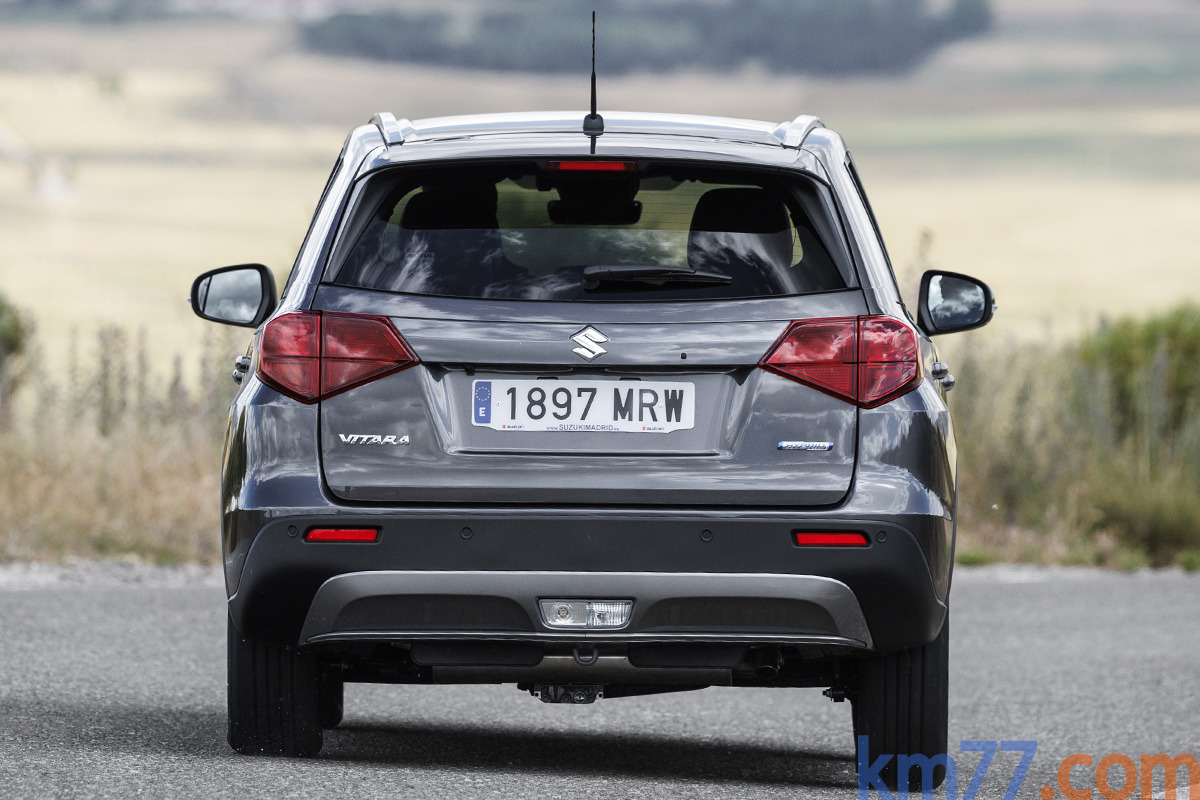 Suzuki Vitara GLX modelo 2024 SUV compacto en República Dominicana