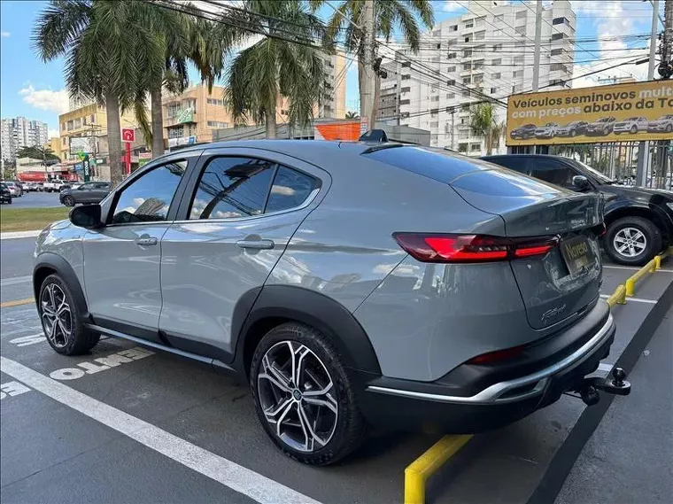 Fiat Fastback Limited 270 Modelo 2024 SUV