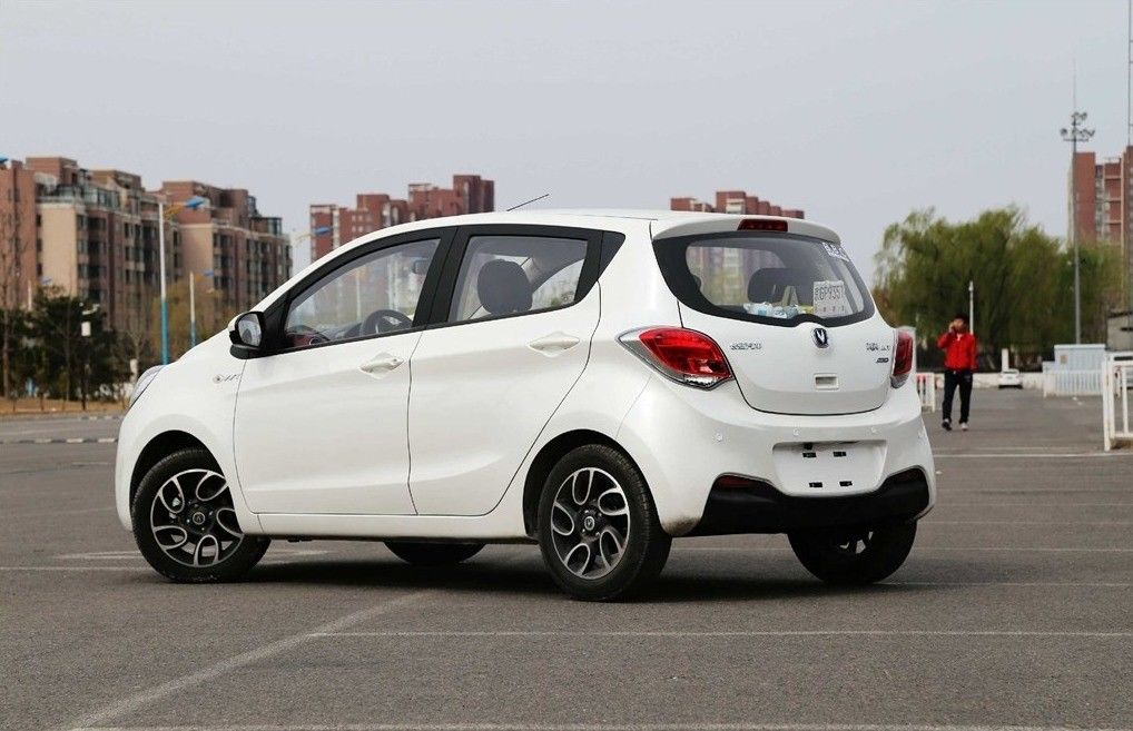Changan Star 5 Modelo 2024 Vehículo 8 Pasajeros en República Dominicana