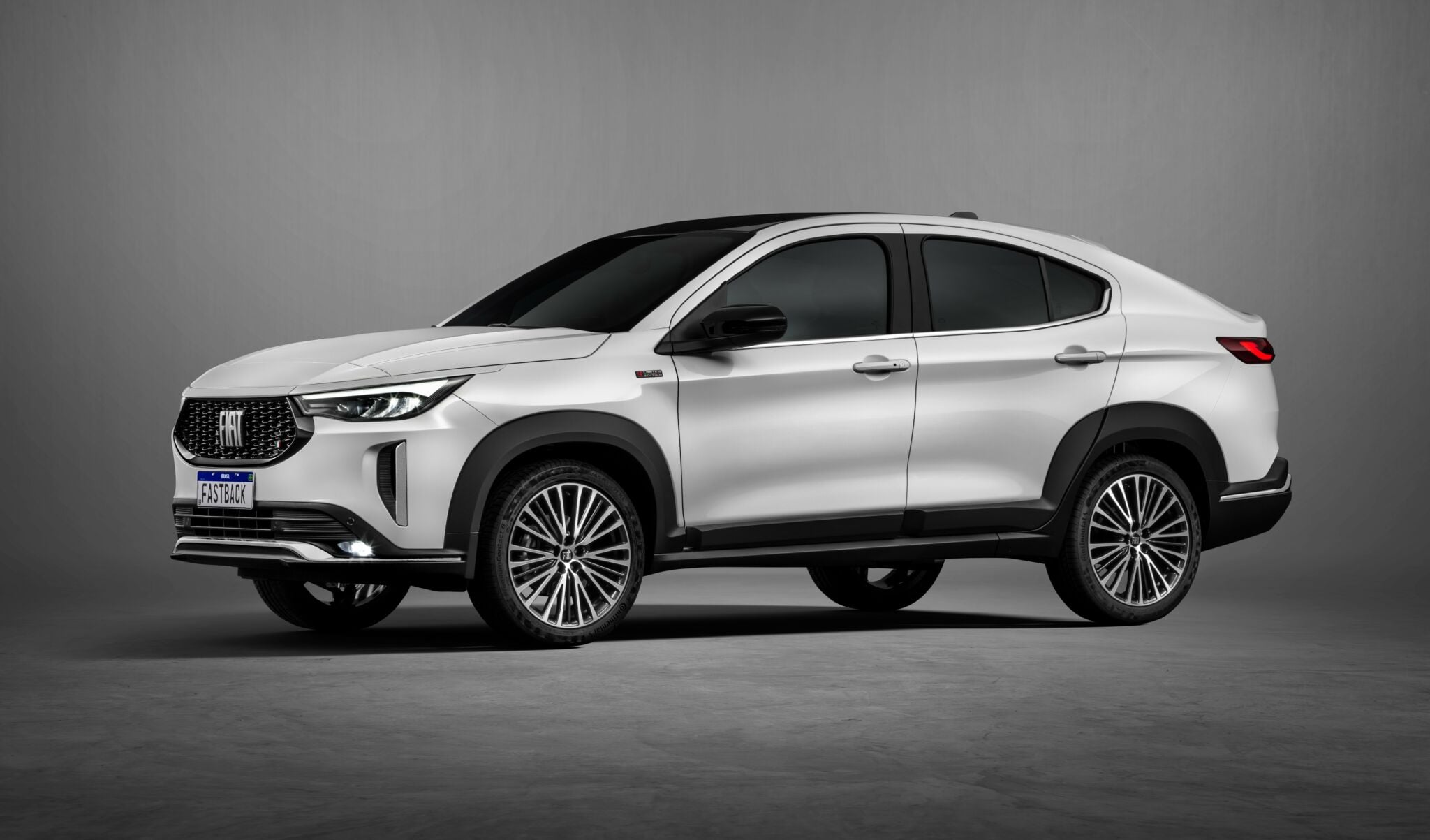 Fiat Fastback Audace 2024 SUV
