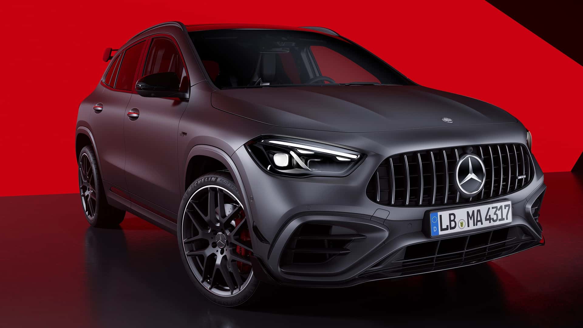 Mercedes-Benz GLA 45 AMG 2024 SUV compacto de lujo en República Dominicana