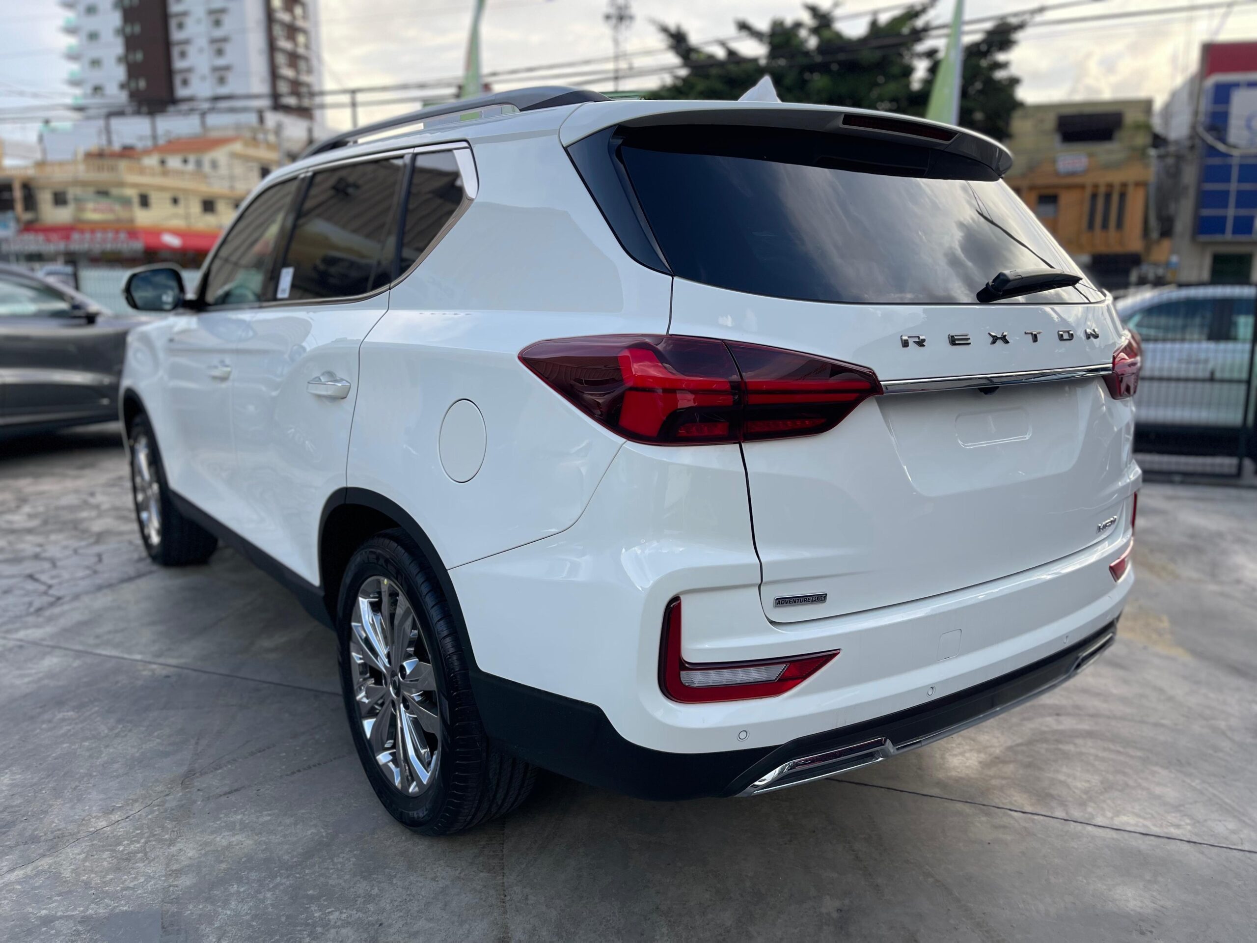 KGM Rexton Urban Plus 2025 vehículo en República Dominicana