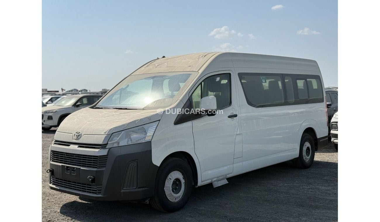 Toyota Hiace modelo 2025 vehículo comercial en República Dominicana