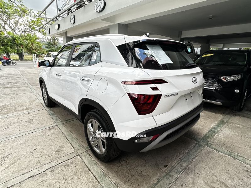 Hyundai Cantus LUX 2025 vehículo en República Dominicana