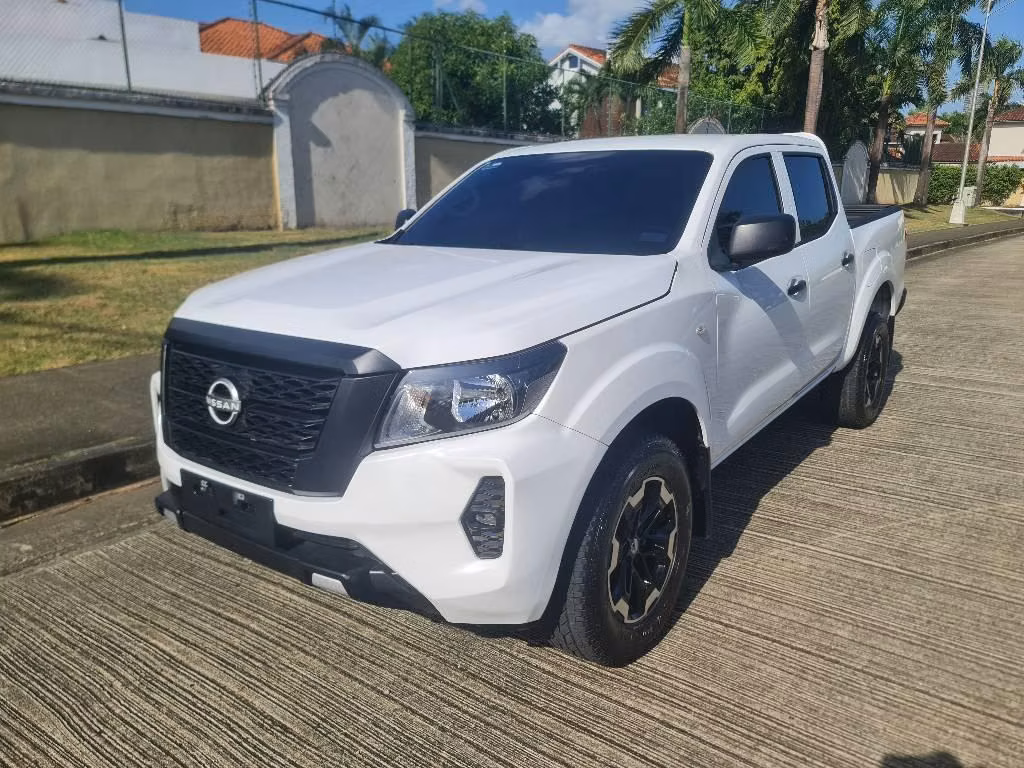 Nissan Frontier SE 2025 Motor Diésel 2.5L Turbo en República Dominicana