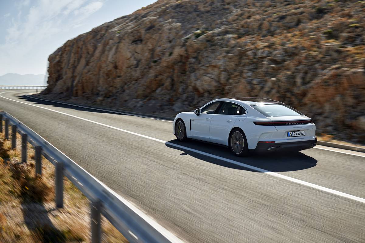 Porsche Panamera 4 E-Hybrid 2025 Deportivo de Lujo