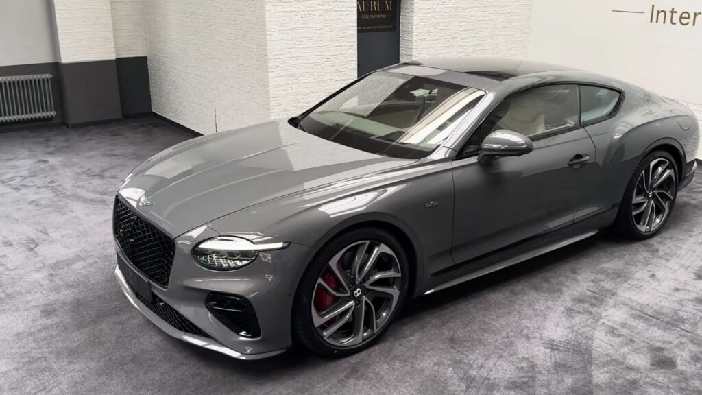 Bentley Continental GT Speed Hybrid 2025 en República Dominicana