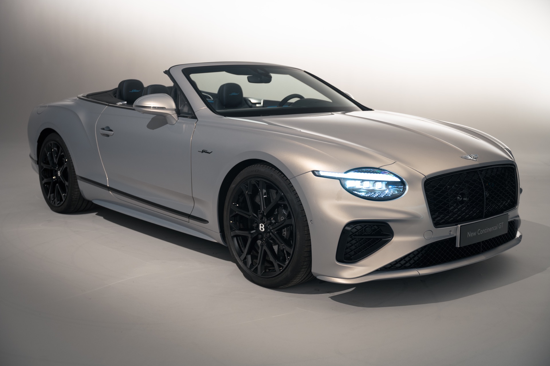 Bentley Continental GT Speed Hybrid 2025 en República Dominicana